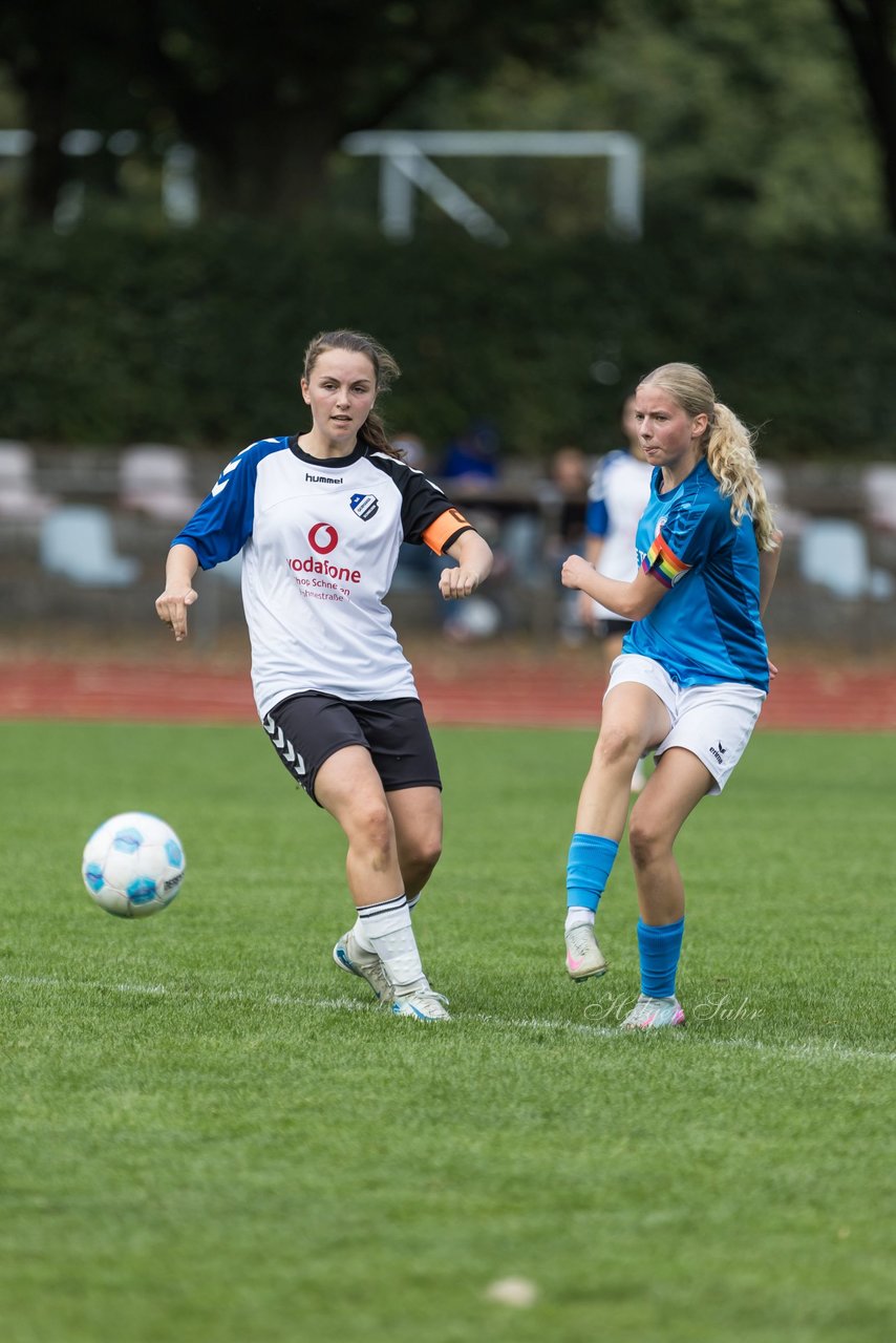 Bild 128 - wBJ VfL Pinneberg - Germania Schnelsen : Ergebnis: 15:1